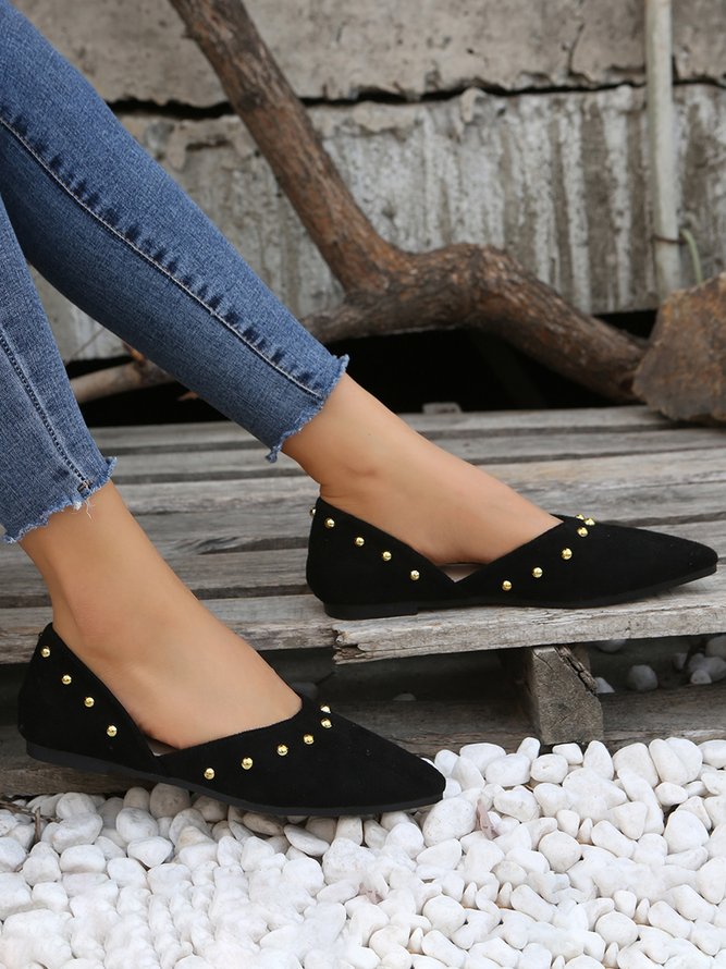 Plus Size Rivet Decor Pointed Toe Faux Suede Flats