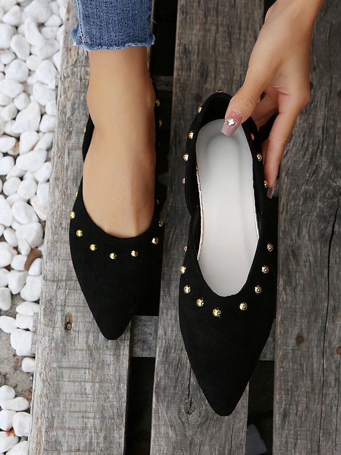 Plus Size Rivet Decor Pointed Toe Faux Suede Flats