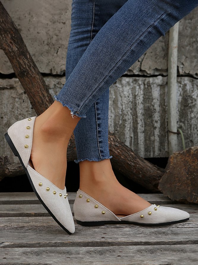 Plus Size Rivet Decor Pointed Toe Faux Suede Flats