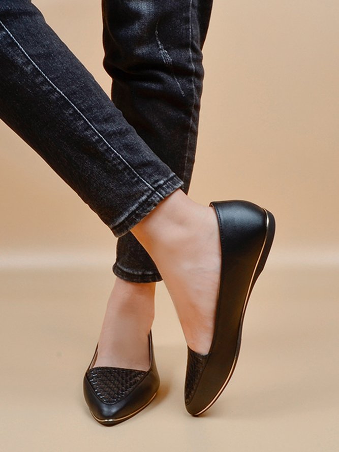 Casual Textured Pointed-Toe Flat Shoes