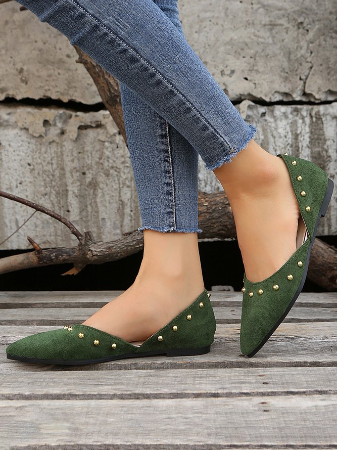 Plus Size Rivet Decor Pointed Toe Faux Suede Flats