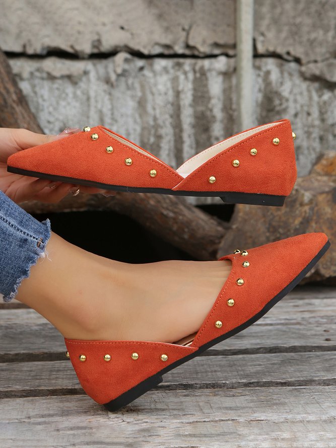 Plus Size Rivet Decor Pointed Toe Faux Suede Flats