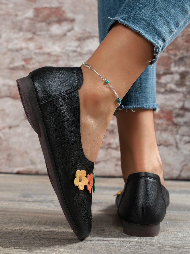 Vintage Applique Hollow out Soft Sole Flats