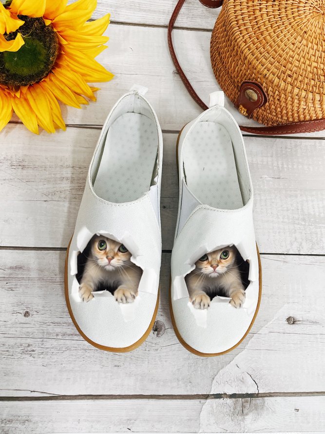 3D Cat Printed Plus Size Slip On Canvas Shoes