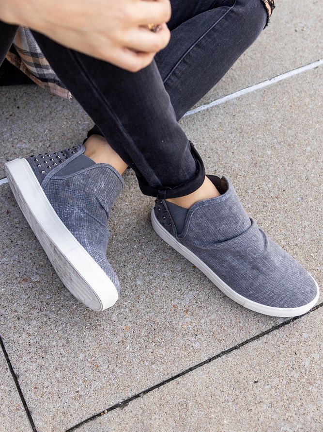 Studded Decor Slip On High-Top Flat Canvas Shoes