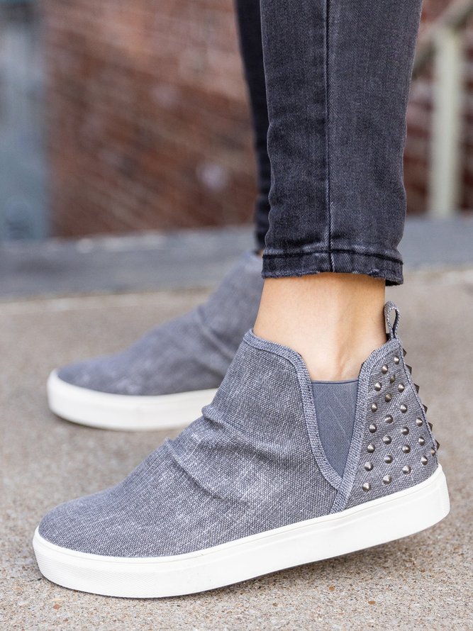 Studded Decor Slip On High-Top Flat Canvas Shoes
