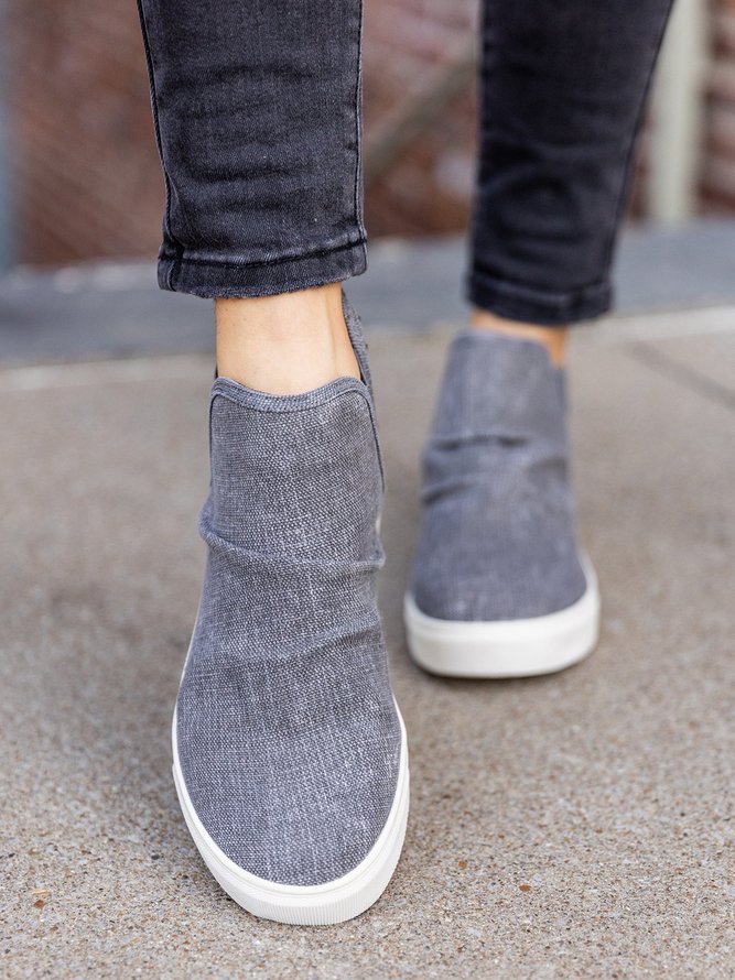 Studded Decor Slip On High-Top Flat Canvas Shoes