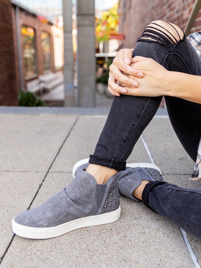 Studded Decor Slip On High-Top Flat Canvas Shoes