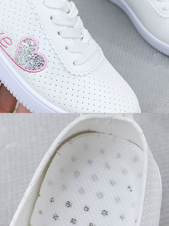 Love Embroidery Heart Pattern Breathable Soft Sole Skate Shoes