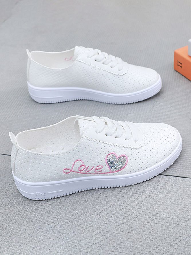 Love Embroidery Heart Pattern Breathable Soft Sole Skate Shoes