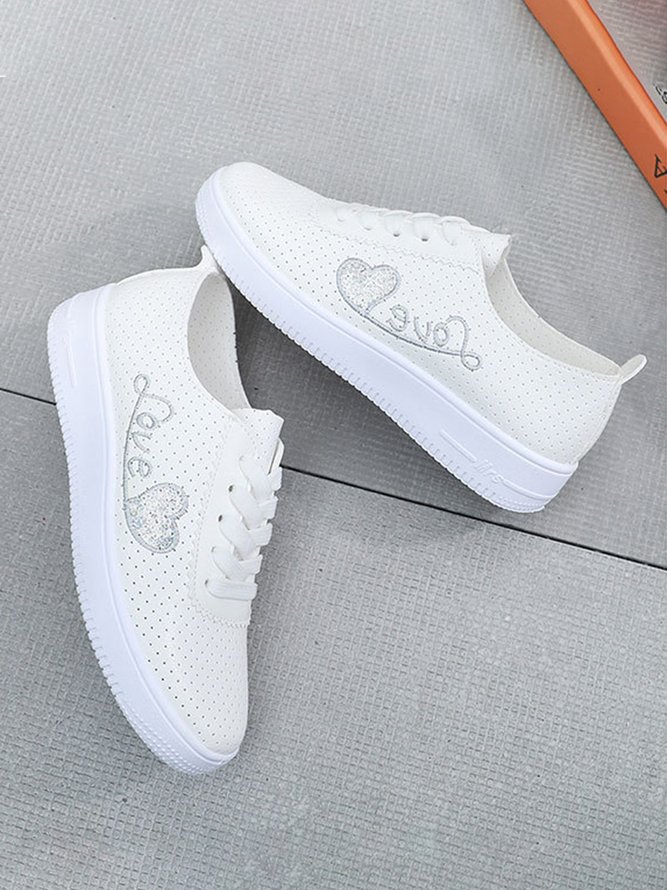 Love Embroidery Heart Pattern Breathable Soft Sole Skate Shoes
