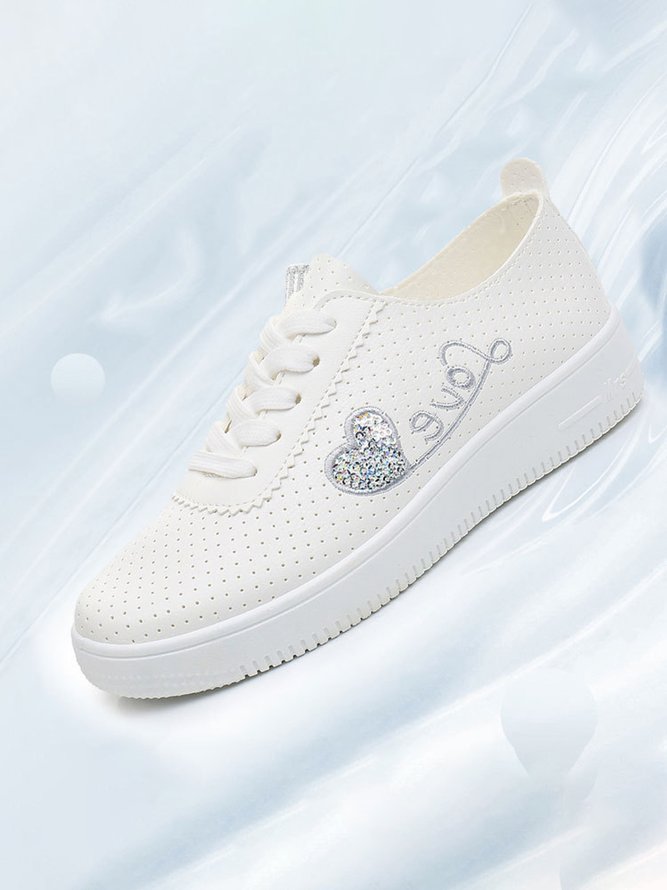 Love Embroidery Heart Pattern Breathable Soft Sole Skate Shoes