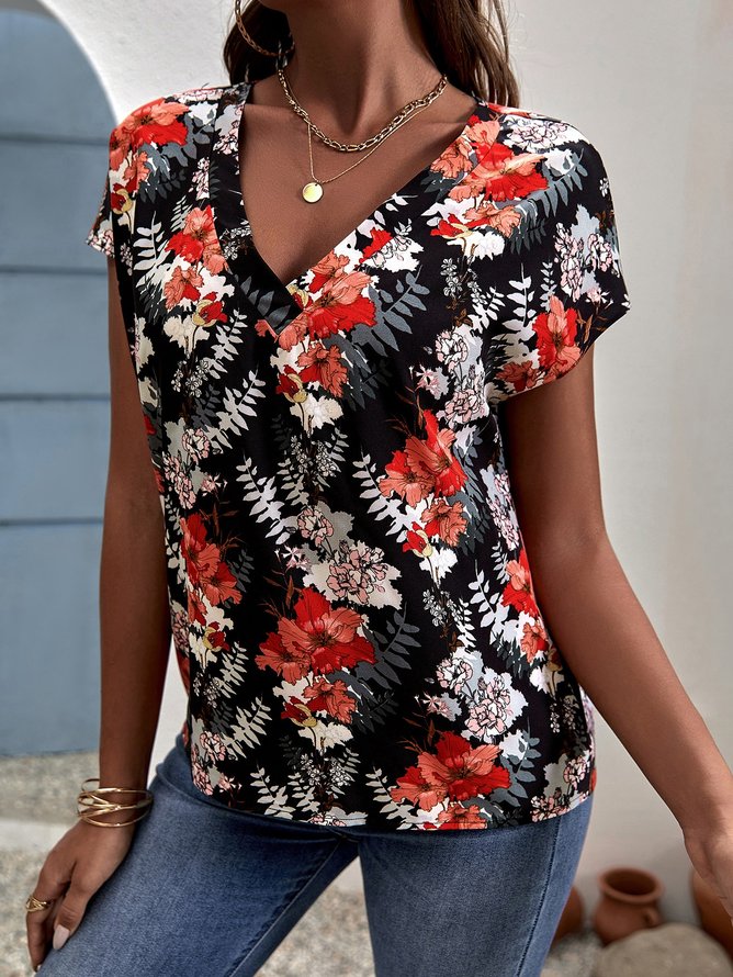 Regular Fit V Neck Casual Floral T-Shirt