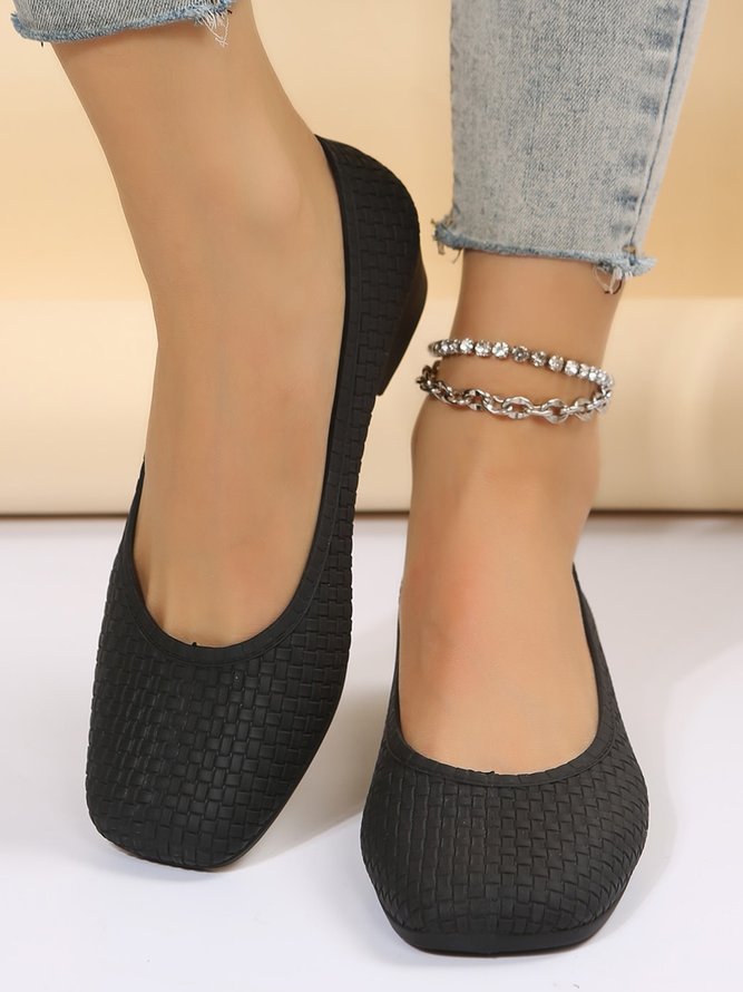 Elegant Geometric Embossed Square Toe Low Heel Shallow Shoes