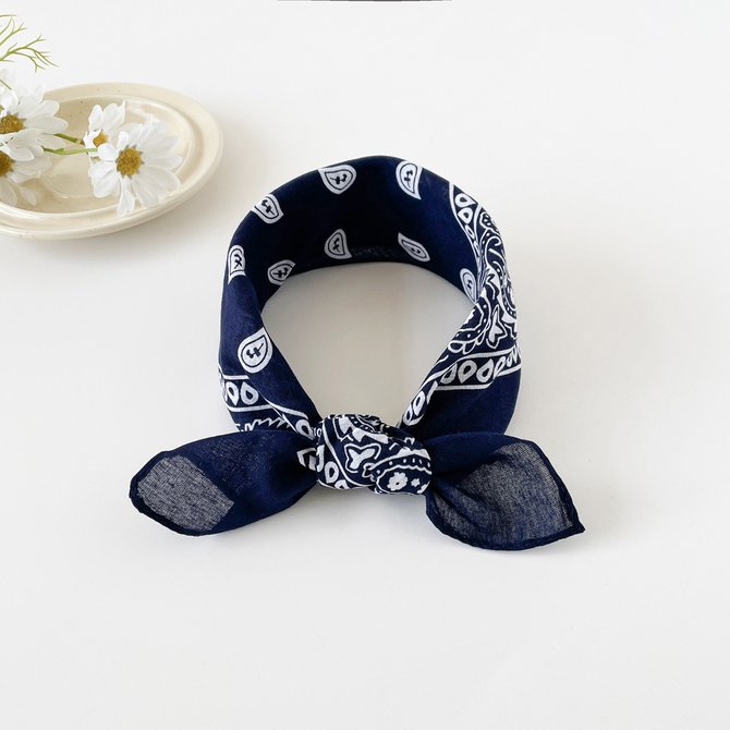 Side view of Women Painting Y2k All Season Printing Breathable Music Festival Beach Style Headbands Silk Hair Accessories