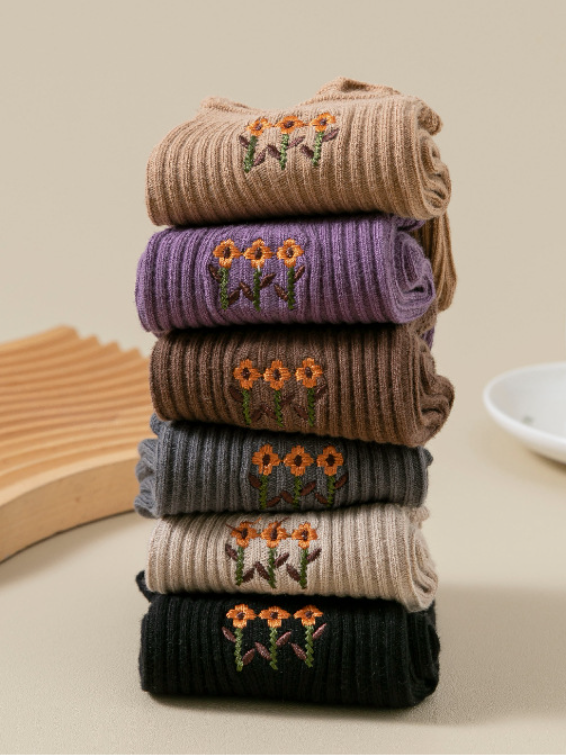 Side view of Street All Season Embroidery Patterns Cotton Printing Breathable Commuting Over the Calf Socks Regular Socks for Women