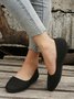 Black Simple Commuter Flats