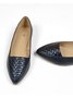 Casual Textured Pointed-Toe Flat Shoes
