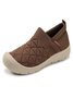 All Season Mesh Fabric Plain Shallow Flyknit slip-on comfortable flat shoes for mothers with soft soles